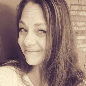 Meet your Posher, Karie
